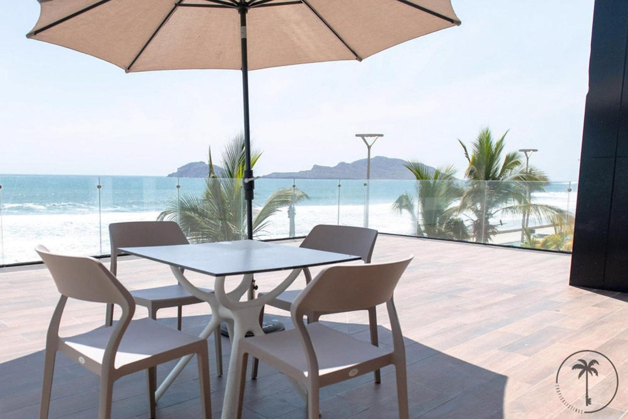 Terraza Con Vista Al Mar Y A Atardeceres Apartamento Mazatlán Exterior foto
